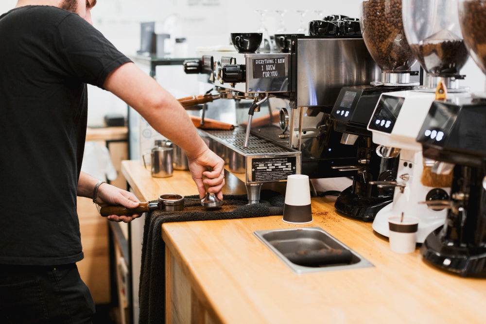How to select small commercial appliances for coffee shops?